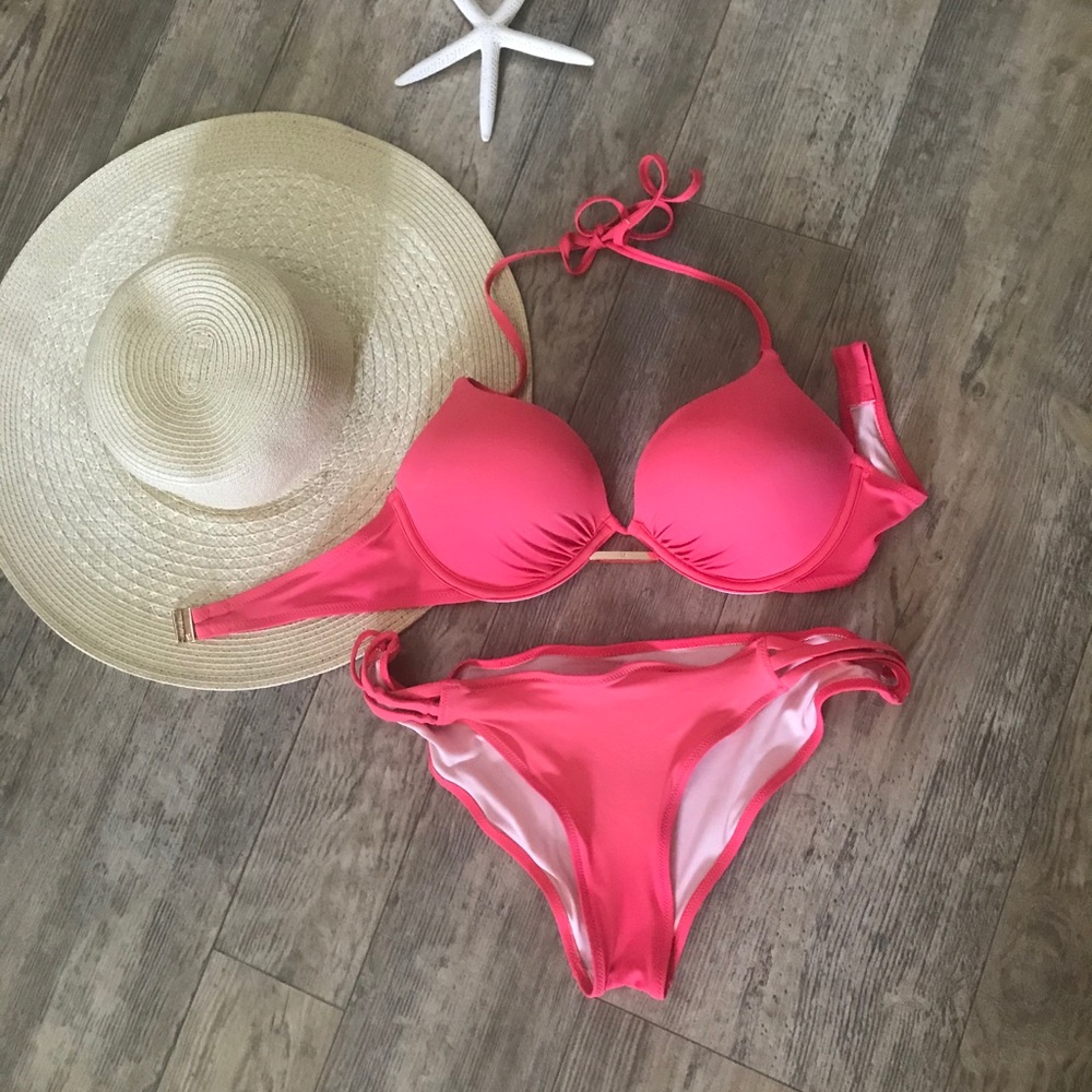 Victoria’s Secret bikini top 32D bottom Med Red